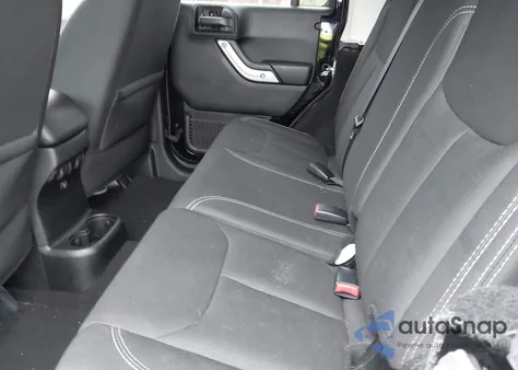 2018 Jeep Wrangler Jk Unlimited Sahara 4X4 из США, поврежденный, VIN 1C4HJWEG6JL922300